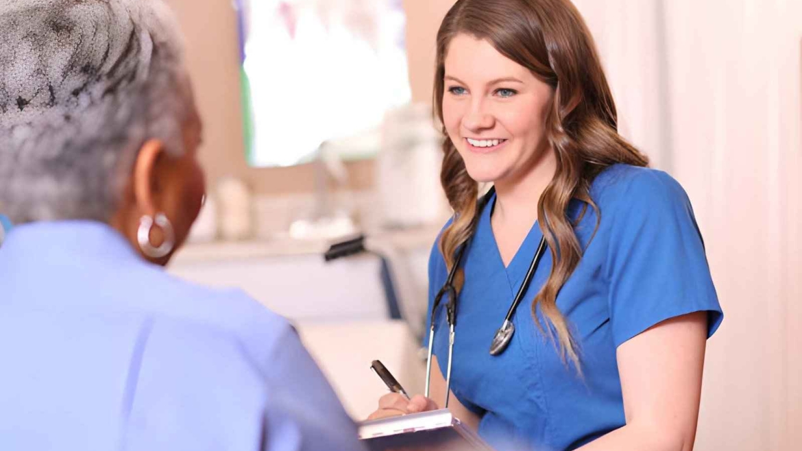 QualCare Nurse Registry Guide: Understanding Professional In-Home Care Options for Seniors