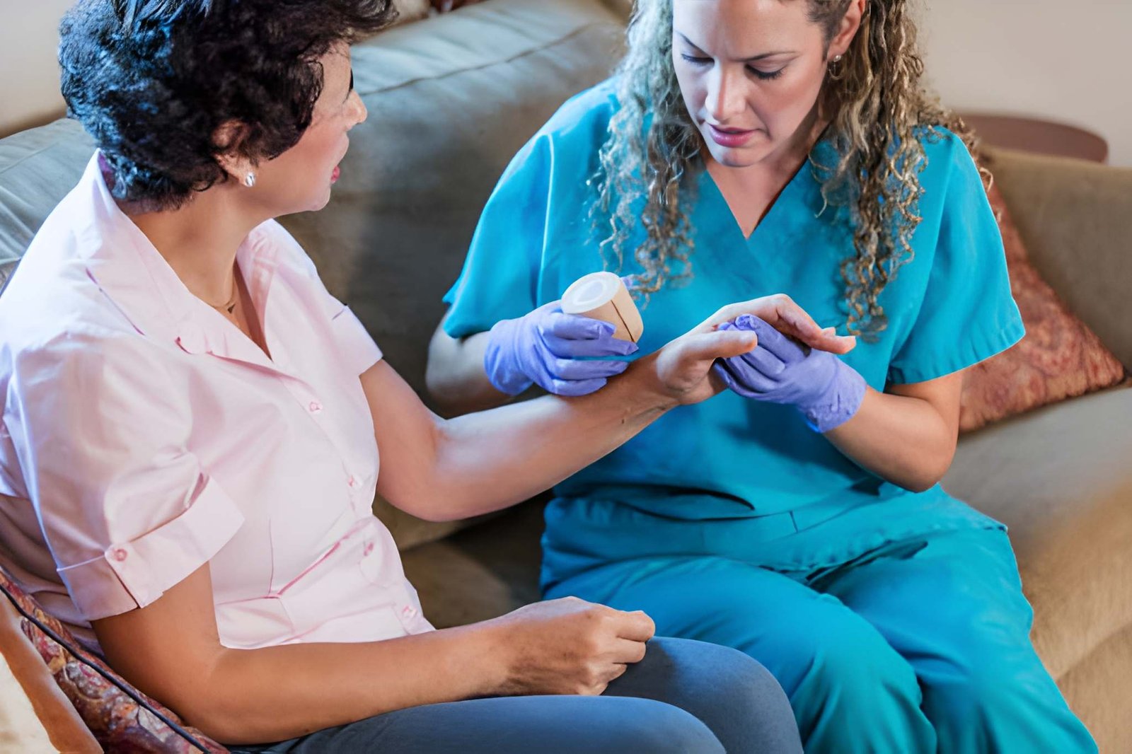 Senior Home Care Florida helps families compare care choices, local standards, and support options for aging parents at home.